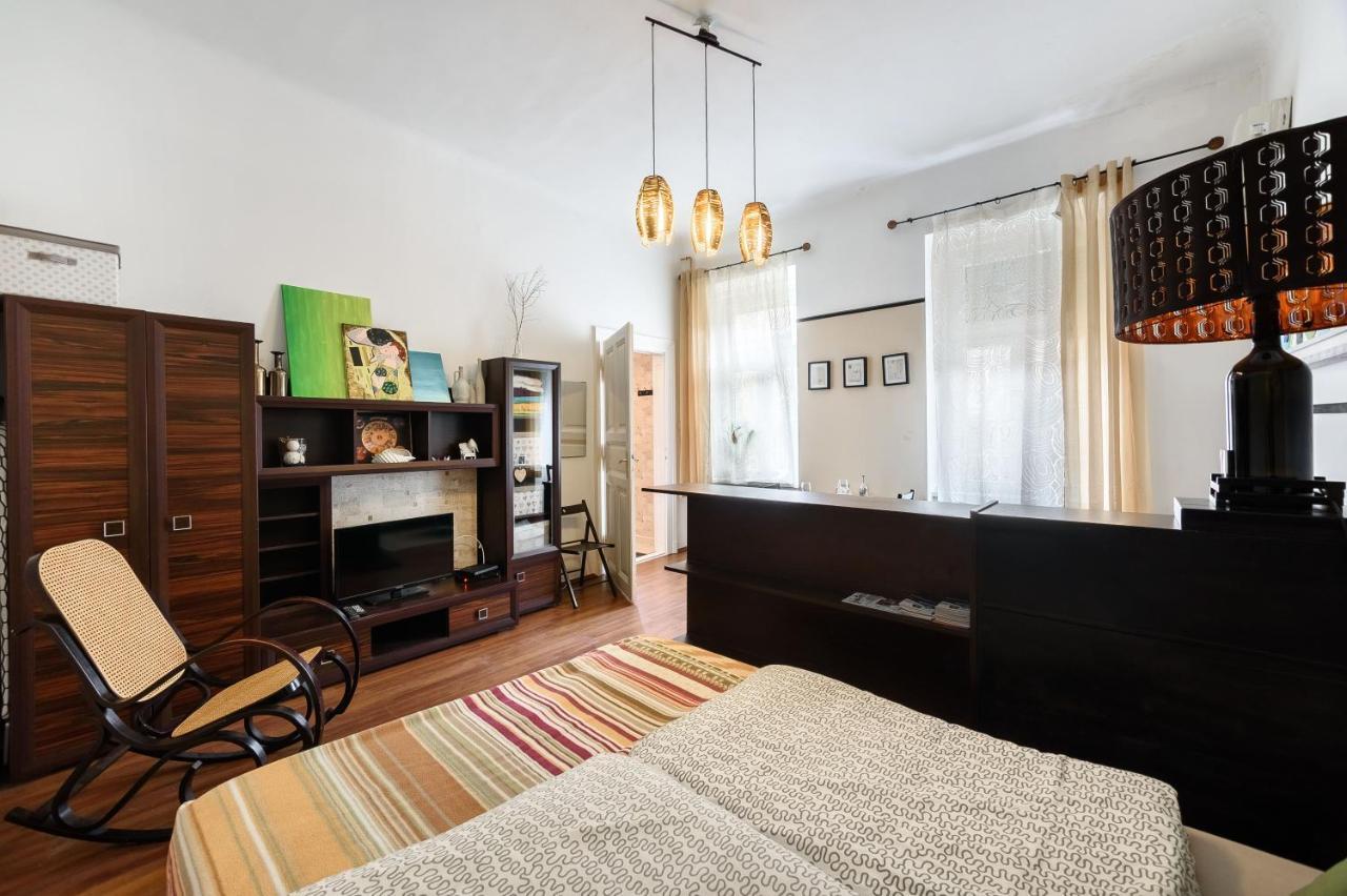 Art Dream Apartment Будапеща Екстериор снимка