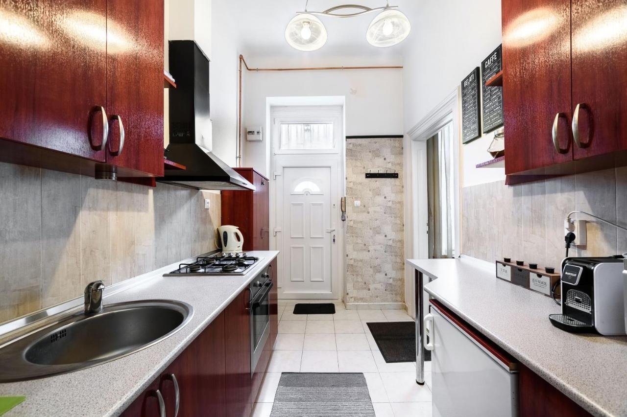 Art Dream Apartment Будапеща Екстериор снимка